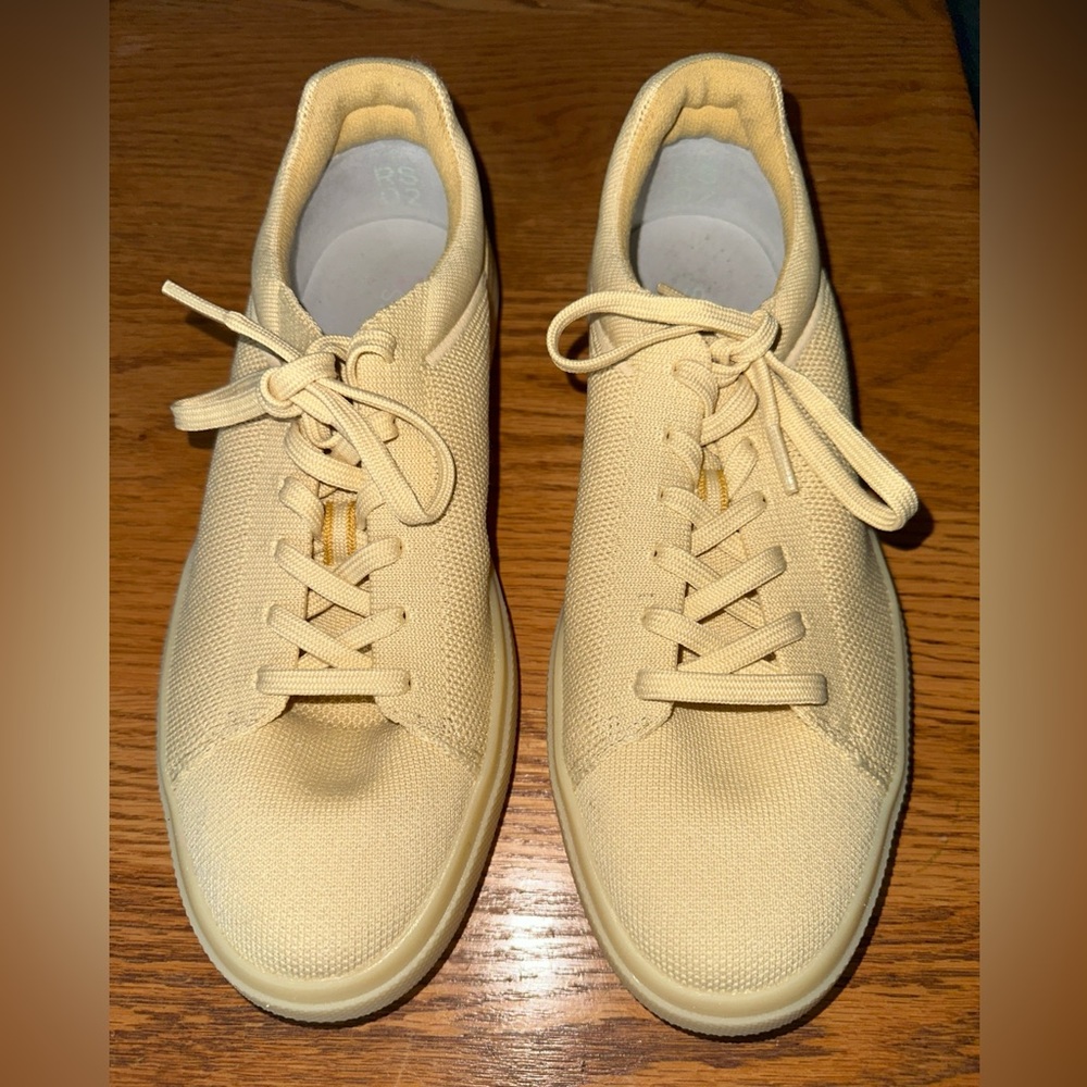 NEW Rothy's The RS02 Sneakers Yellow Knit Lace Up Shoes Womens 10.5 Men’s 9
